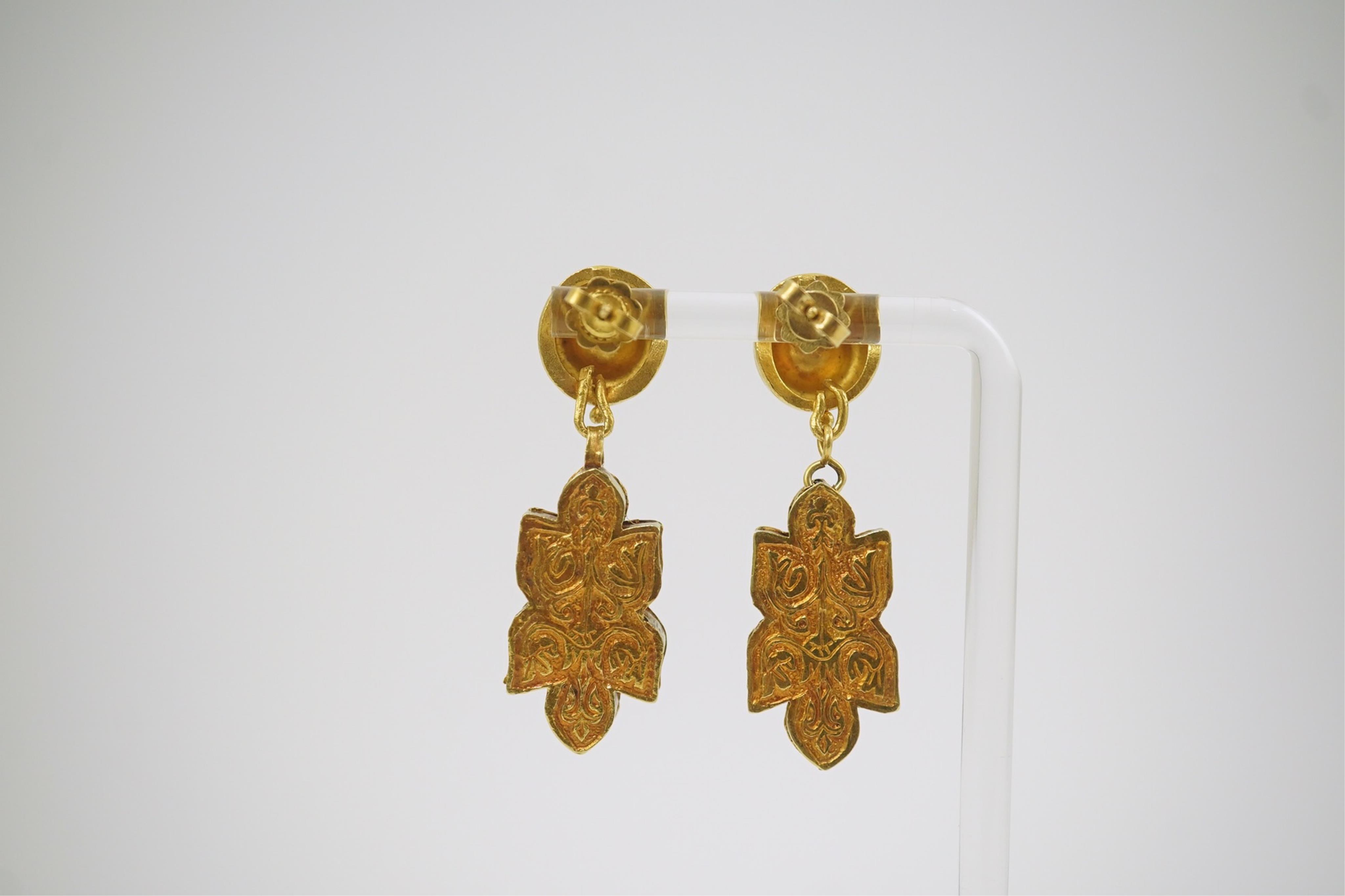 A pair of modern Italian Indian style 18k gold and cabochon gem set cluster drop earrings, retailed by Massimo Maria Melis, Rome